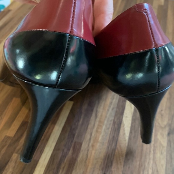 Via Spiga Black and Burgundy Heels - Picture 7 of 15